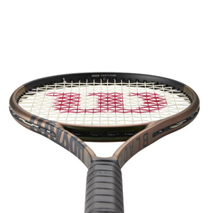 Wilson Blade 98 v8 18x20 Tennis Racquet Hilt