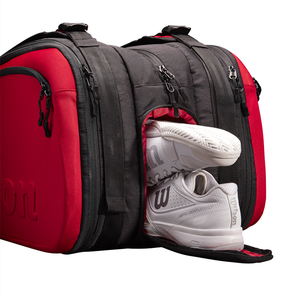 Wilson Clash V2 Super Tour 15 Pack Black & Red Racquet Bag